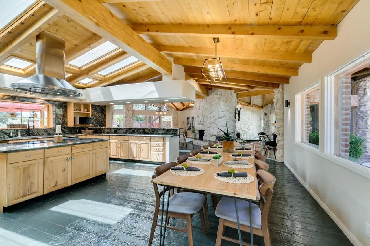 بيت للعطل فيلا The Sedona Estate لاس فيغاس