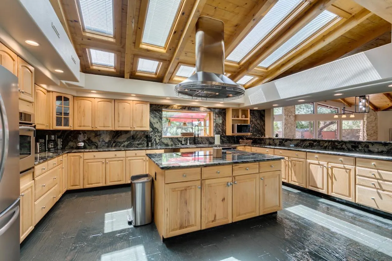 بيت للعطل فيلا The Sedona Estate لاس فيغاس